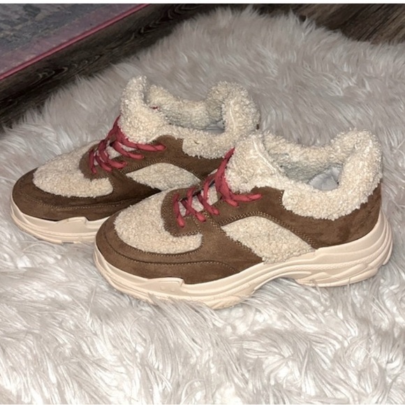 Jessica Simpson Shoes - Jessica Simpson Tan and Cream Sneakers with Pink Laces